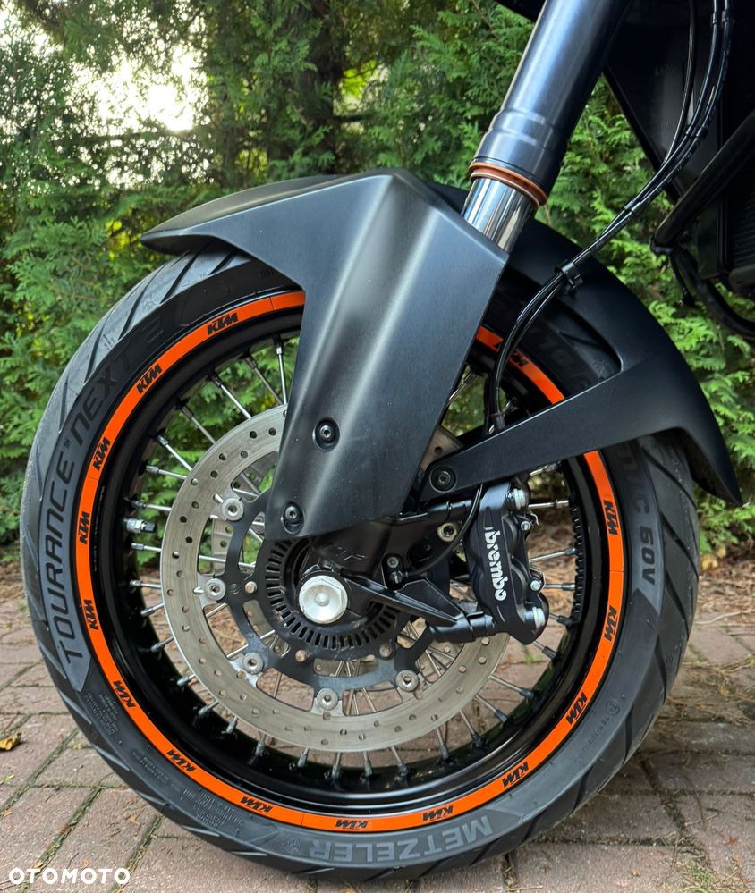 KTM Adventure - 13