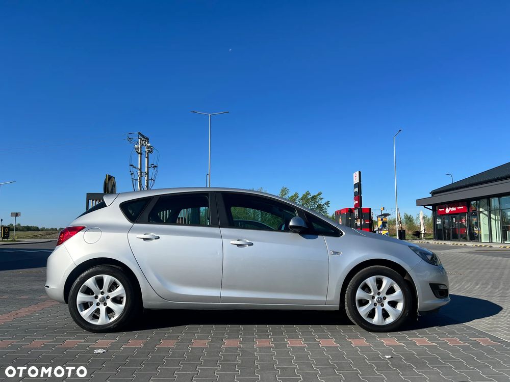Opel Astra 1.6 CDTI Enjoy - 6