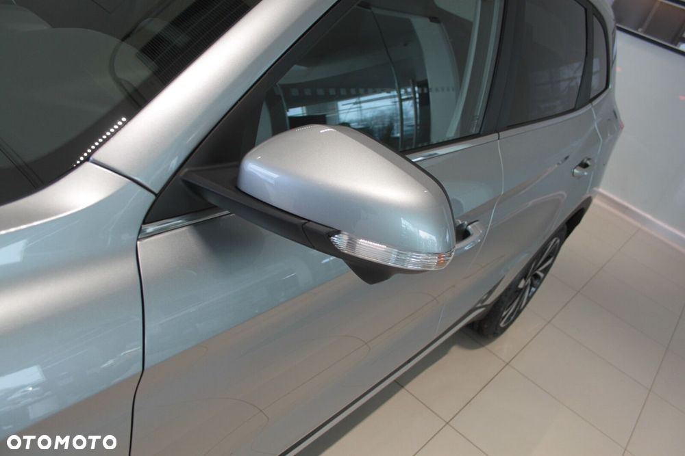 MG ZS Hybrid+ - 9