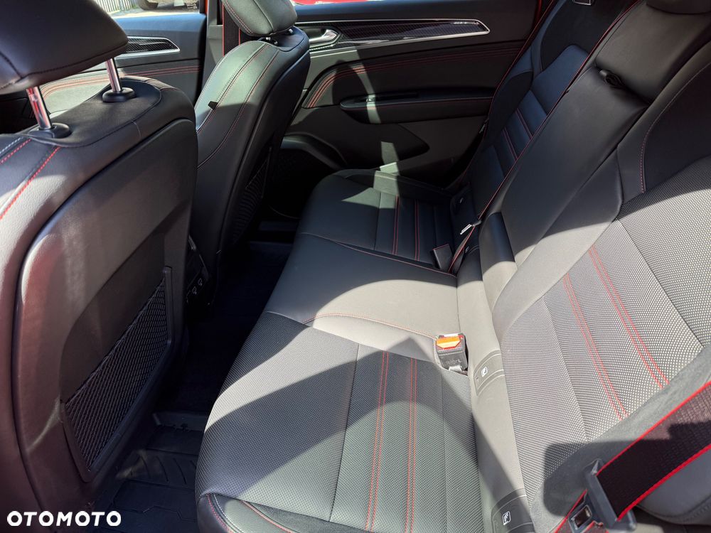 Renault Arkana 1.3 TCe mHEV R.S Line EDC - 11