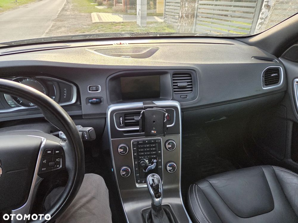 Volvo S60 2.5 T5 AWD - 11