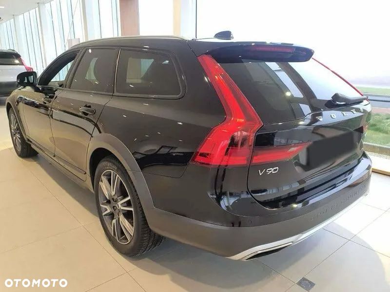 Volvo V90 Cross Country D5 AWD Geartronic - 3