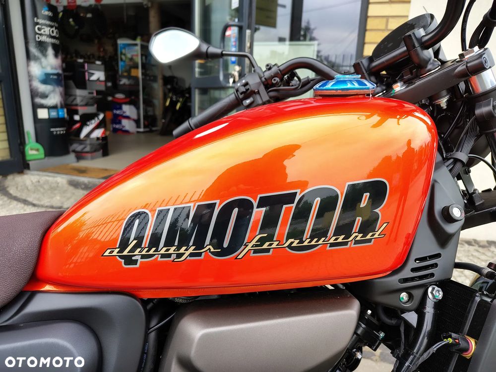 QJMOTOR SRV 125 - 24