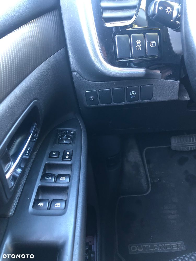 Mitsubishi Outlander ver-2-0-intense-plus-4wd-cvt - 24