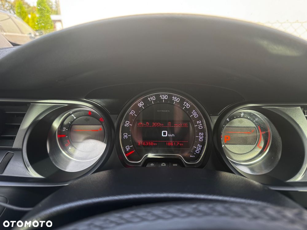 Citroën C5 2.2 HDi Exclusive - 17