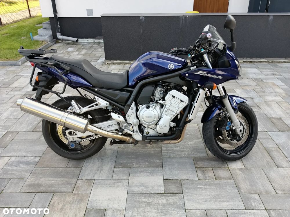 Yamaha FZS - 5