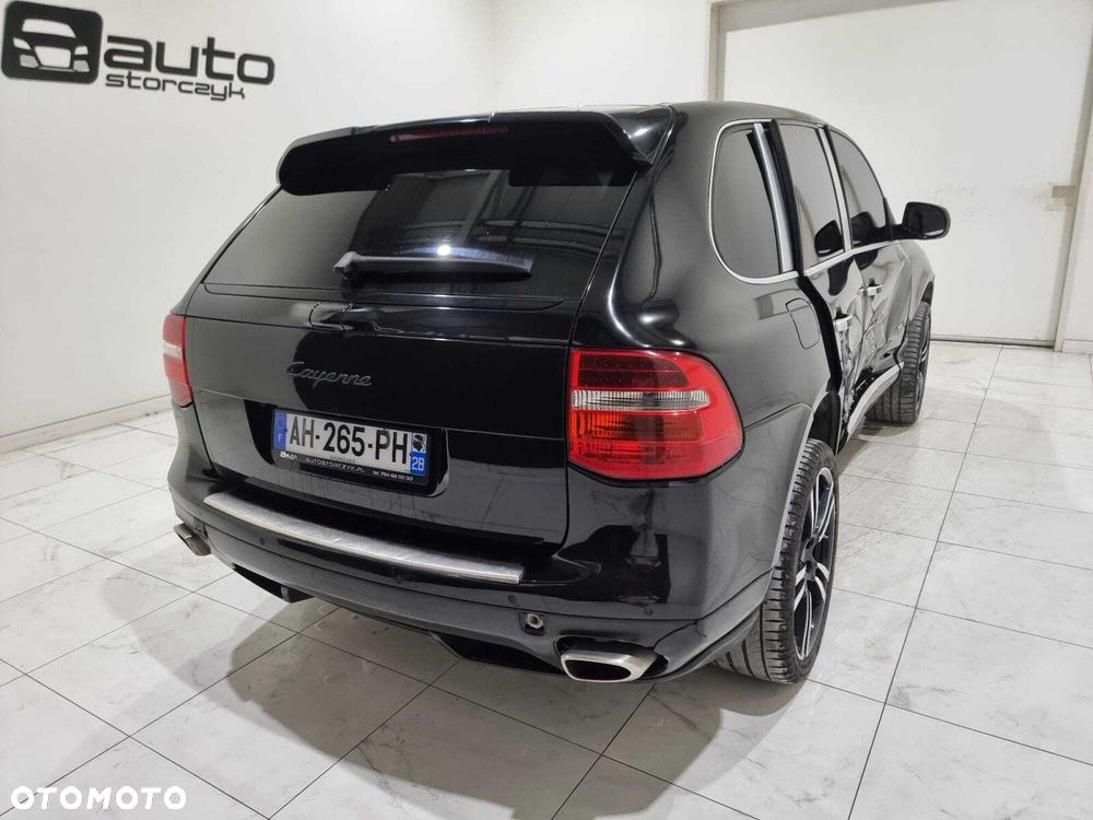 Porsche Cayenne - 8