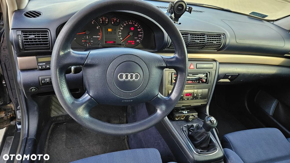 Audi A4 Avant 1.8T - 9