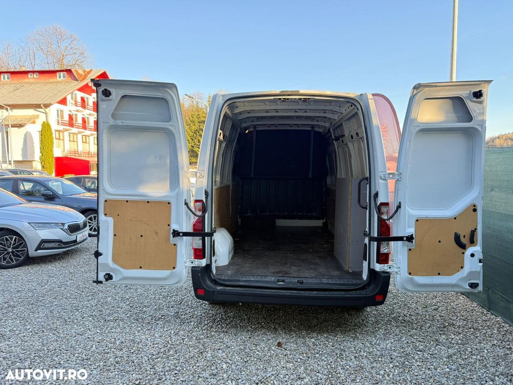 Renault Master 2.3 Blue 135 TT Furgon CD 3,5t L3H2 9 m3 - 15