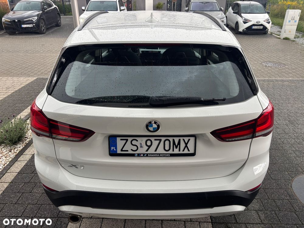 BMW X1 sDrive18i - 8
