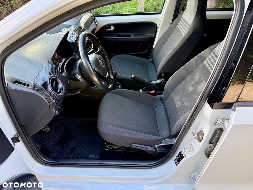 Volkswagen up! 1.0 United - 15