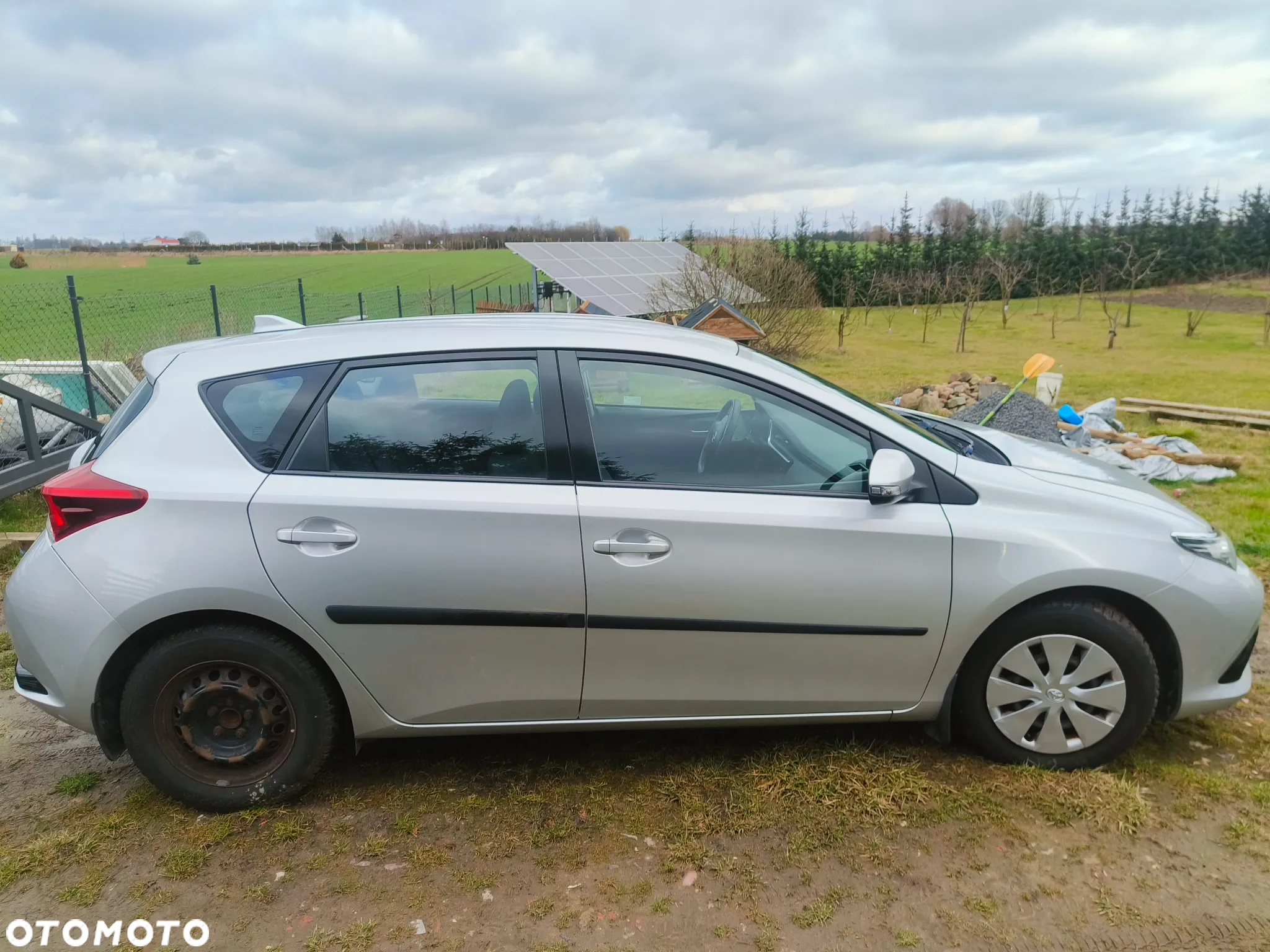 Toyota Auris 1.4 D-4D Active - 3