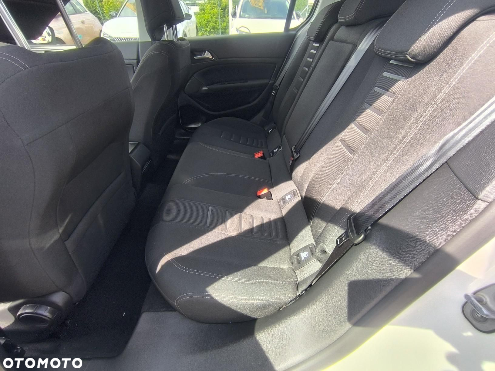 Peugeot 308 1.2 PureTech GPF Allure S&S EAT8 - 30