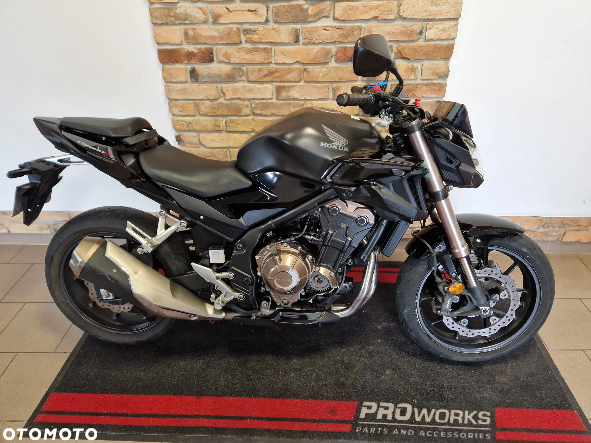 Honda CB - 22