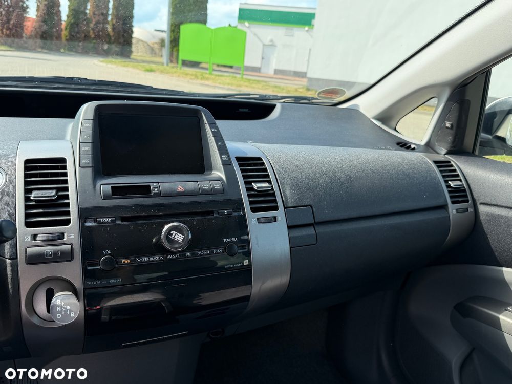 Toyota Prius 1.5 VVT-i Prestige - 12