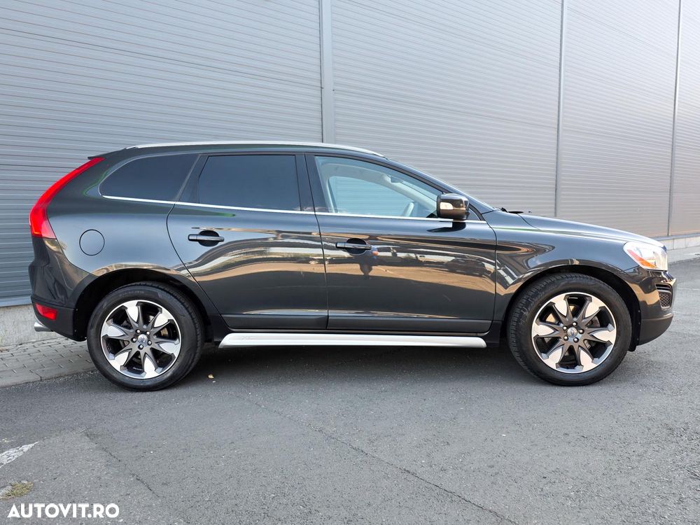 Volvo XC 60 D5 AWD Aut. Summum - 12