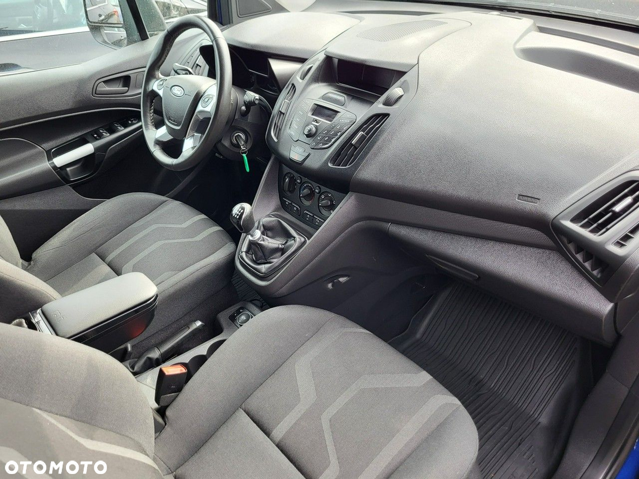 Ford Transit Connect - 19