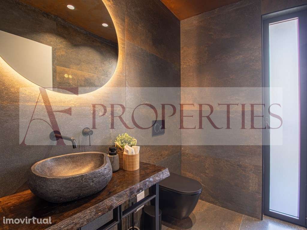 Moradia de luxo isolada com piscina aquecida, jardim e acabamentos ... - Grande imagem: 5/60