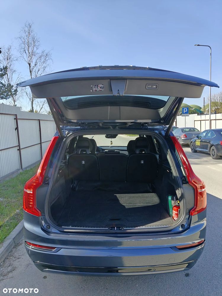 Volvo XC 90 B5 D AWD Plus Dark - 25