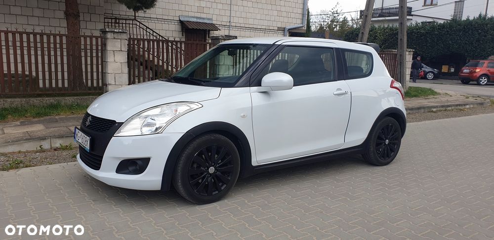 Suzuki Swift - 1