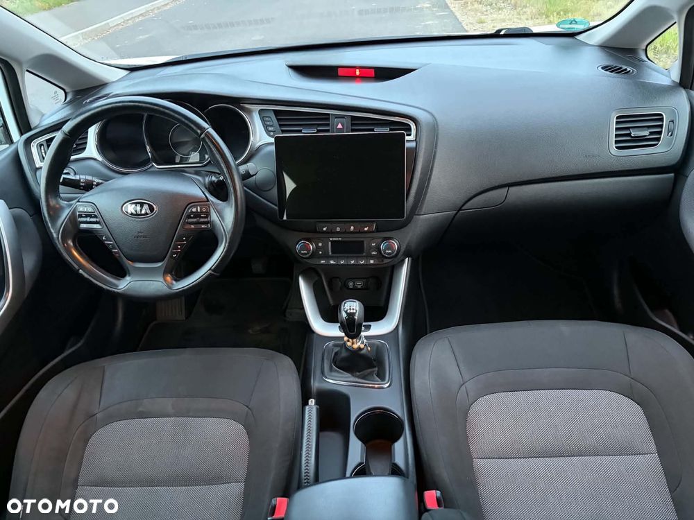 Kia Ceed 1.6 CRDi L - 14