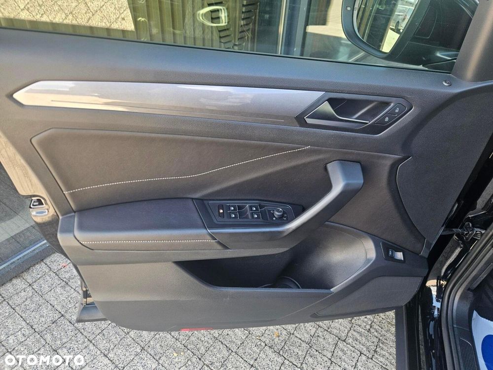 Volkswagen T-Roc 1.5 TSI Style DSG - 11
