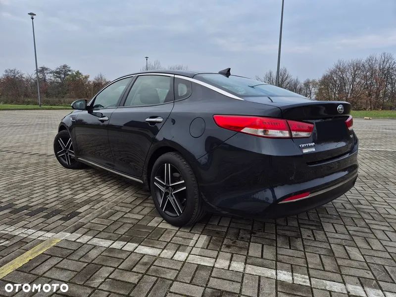 Kia Optima - 2