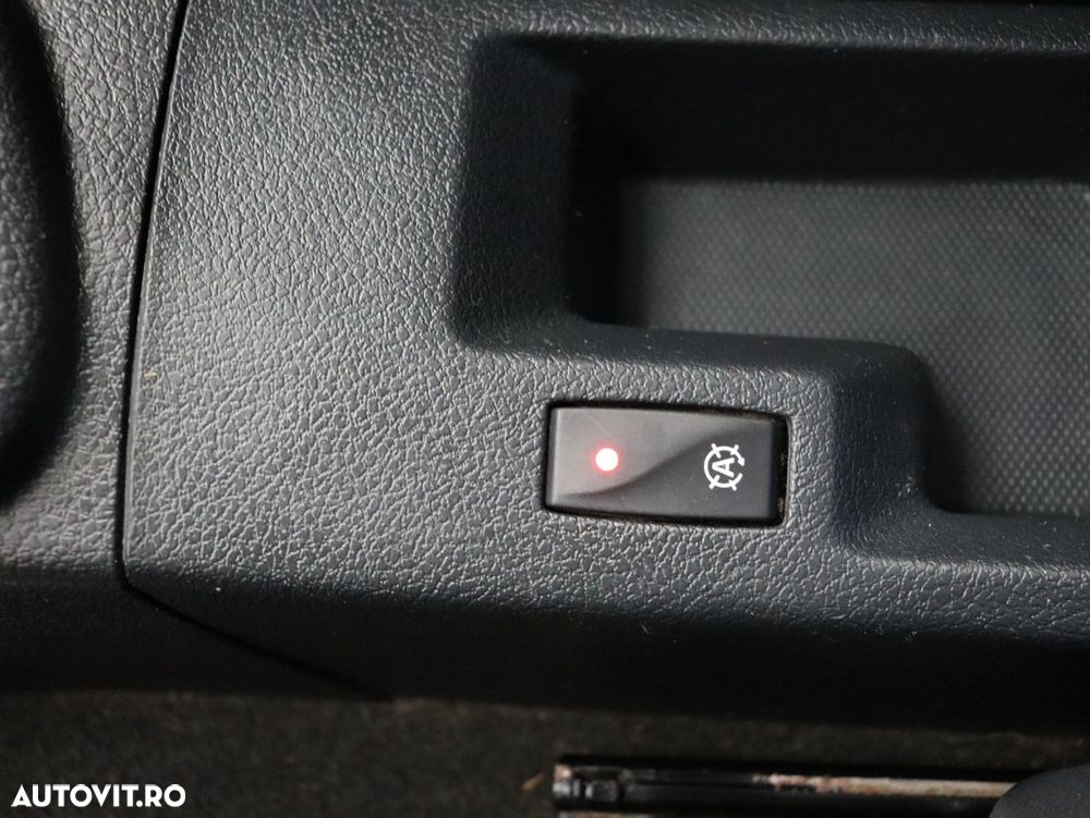 Dacia Logan 1.5 Blue dCi SL PLUS - 13