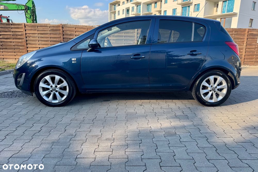 Opel Corsa 1.4 16V 150 Jahre - 8