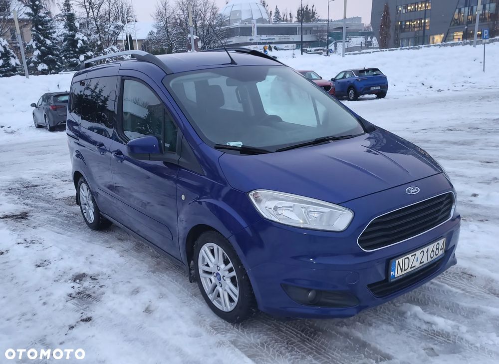 Ford Tourneo Courier 1.5 TDCi Titanium - 10