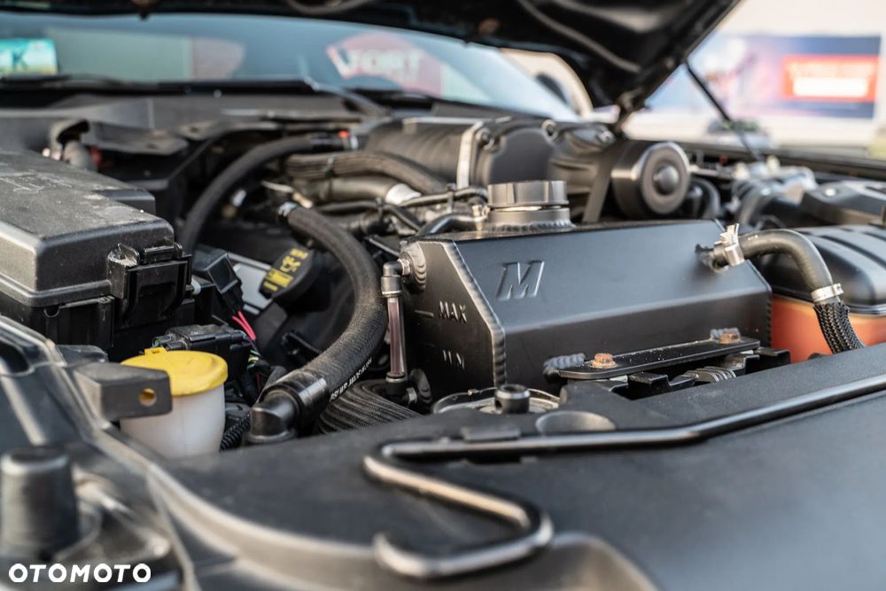 Ford Mustang 5.0 V8 GT - 34