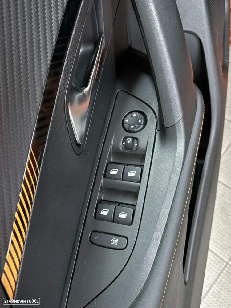 Peugeot e-2008 50 kWh Allure Pack - 19