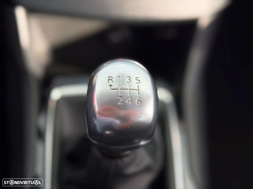 Peugeot 308 SW 1.5 BlueHDi Style - 24