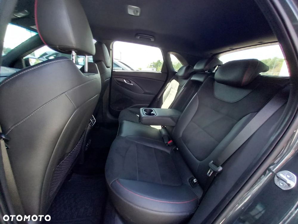 Hyundai i30 1.5 T-GDI 48V-Hybrid DCT N Line - 16