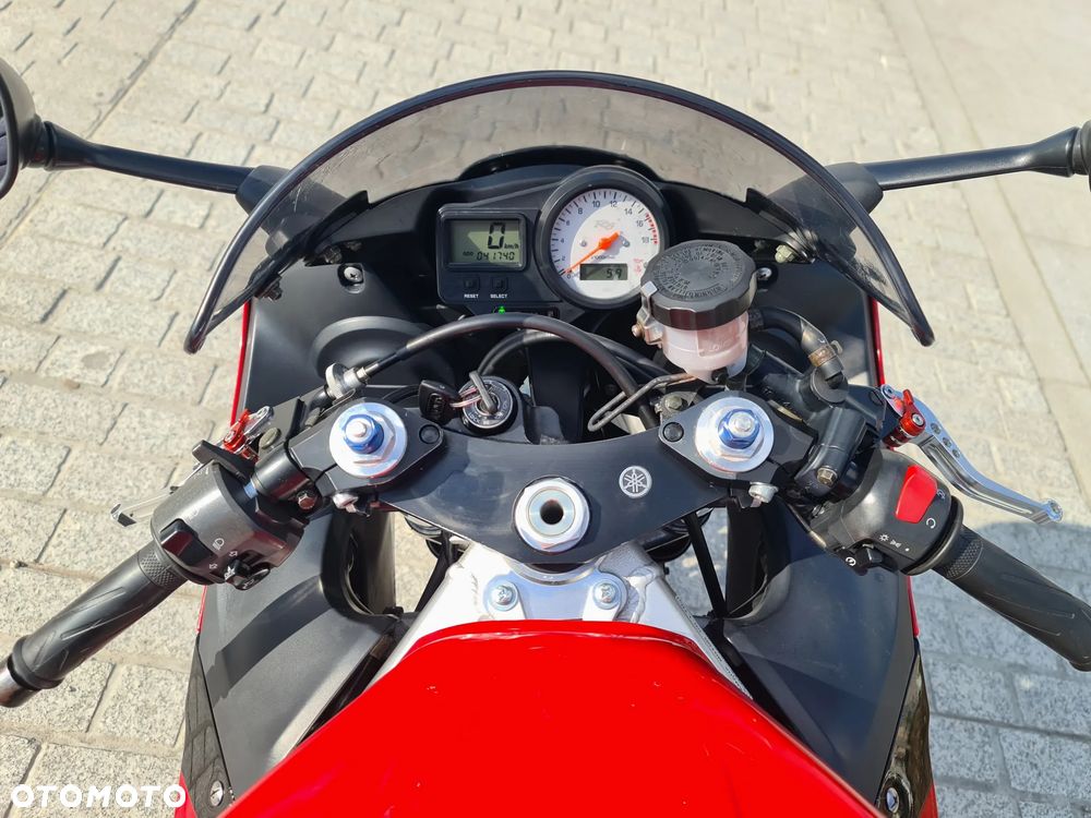 Yamaha YZF - 7