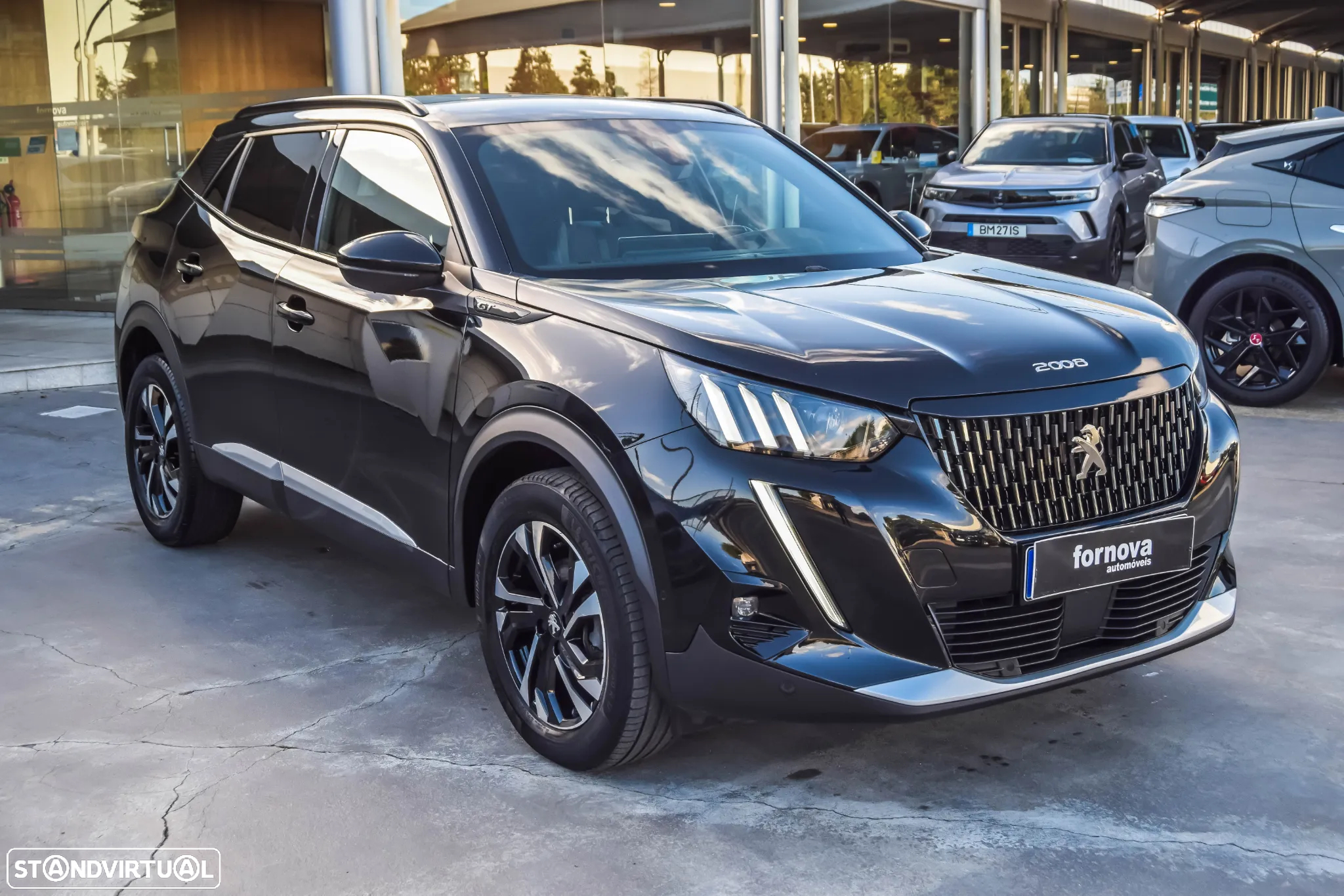 Peugeot 2008 1.2 PureTech GT Line EAT8 - 3