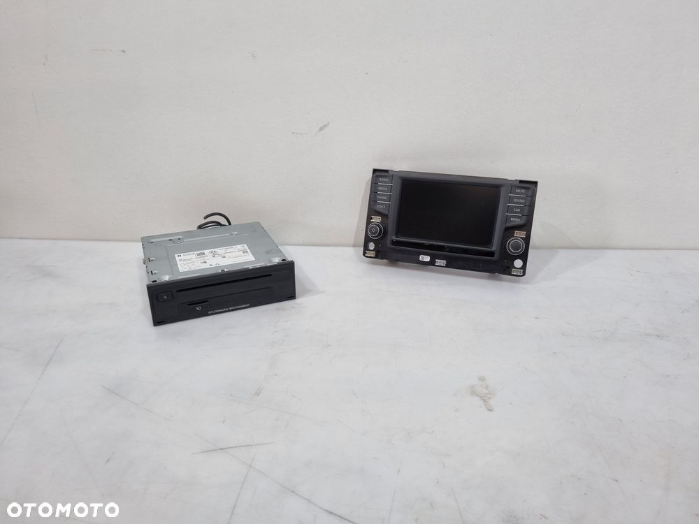 VW PASSAT B8 GOLF VII CZYTNIK MULTIMEDIA RADIO WYŚWIETLACZ 3Q0035824A 3G0919605B - 1