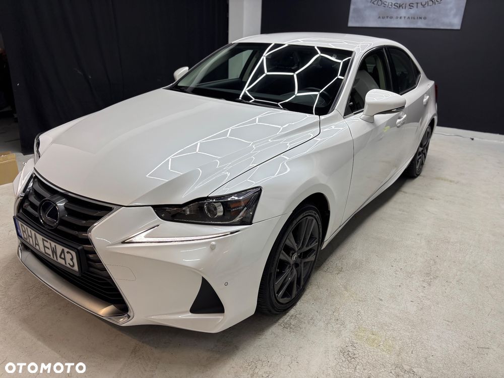 Lexus IS - 5