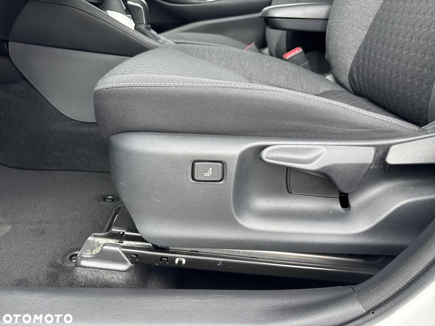 Toyota Yaris - 10