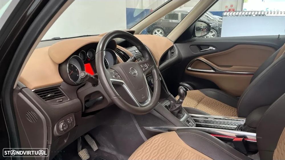 Opel Zafira 2.0 CDTI Cosmo - 9