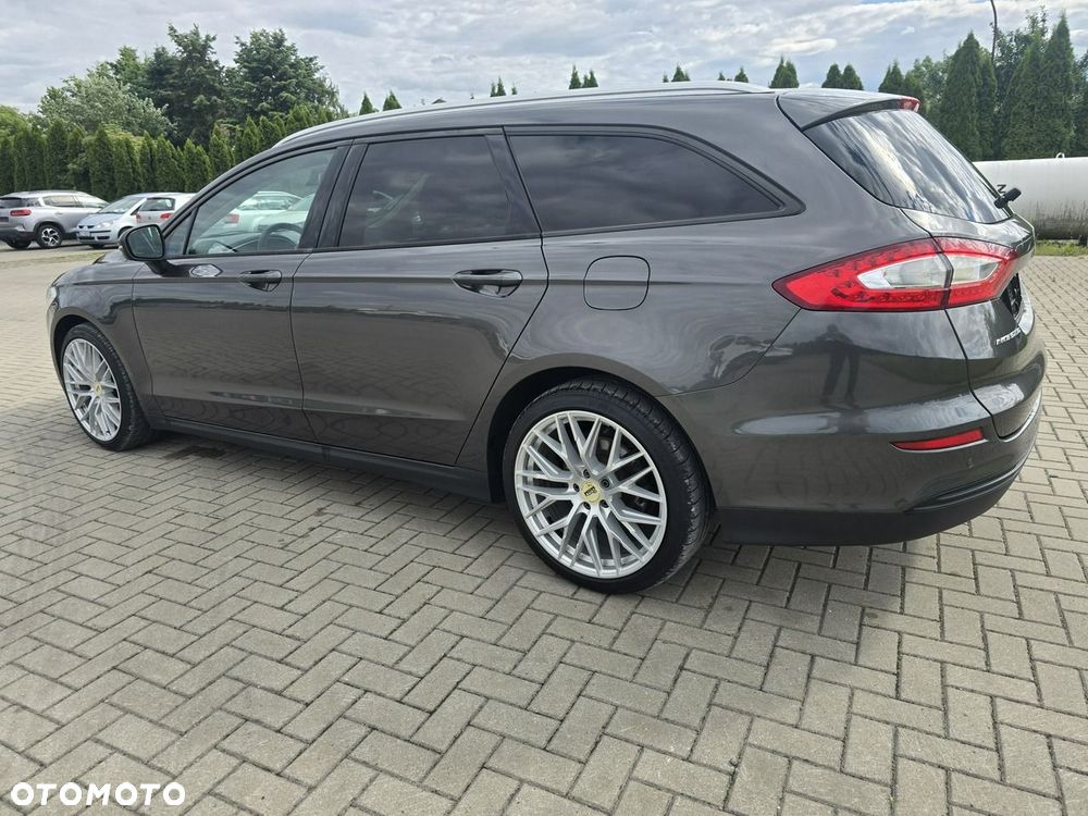 Ford Mondeo - 12