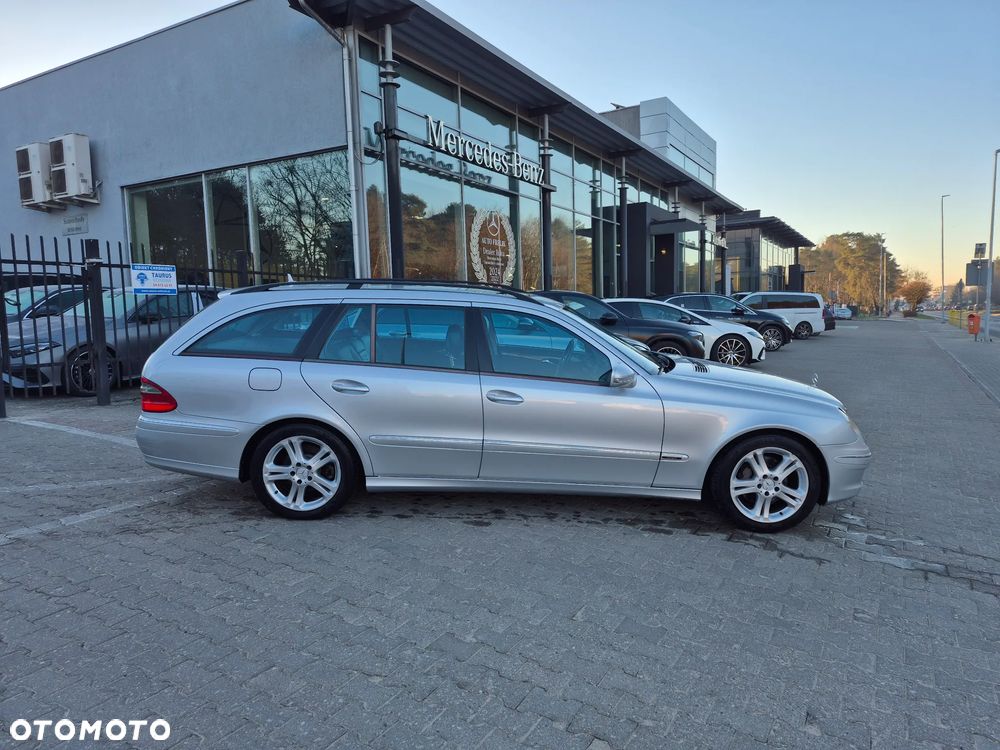 Mercedes-Benz Klasa E 320 CDI 7G-TRONIC Avantgarde - 4