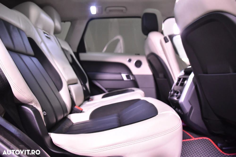 Land Rover Range Rover Sport 3.0 L HST - 12