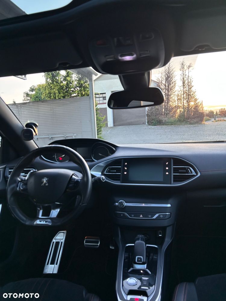Peugeot 308 BlueHDi FAP 180 EAT8 Stop & Start GT - 32