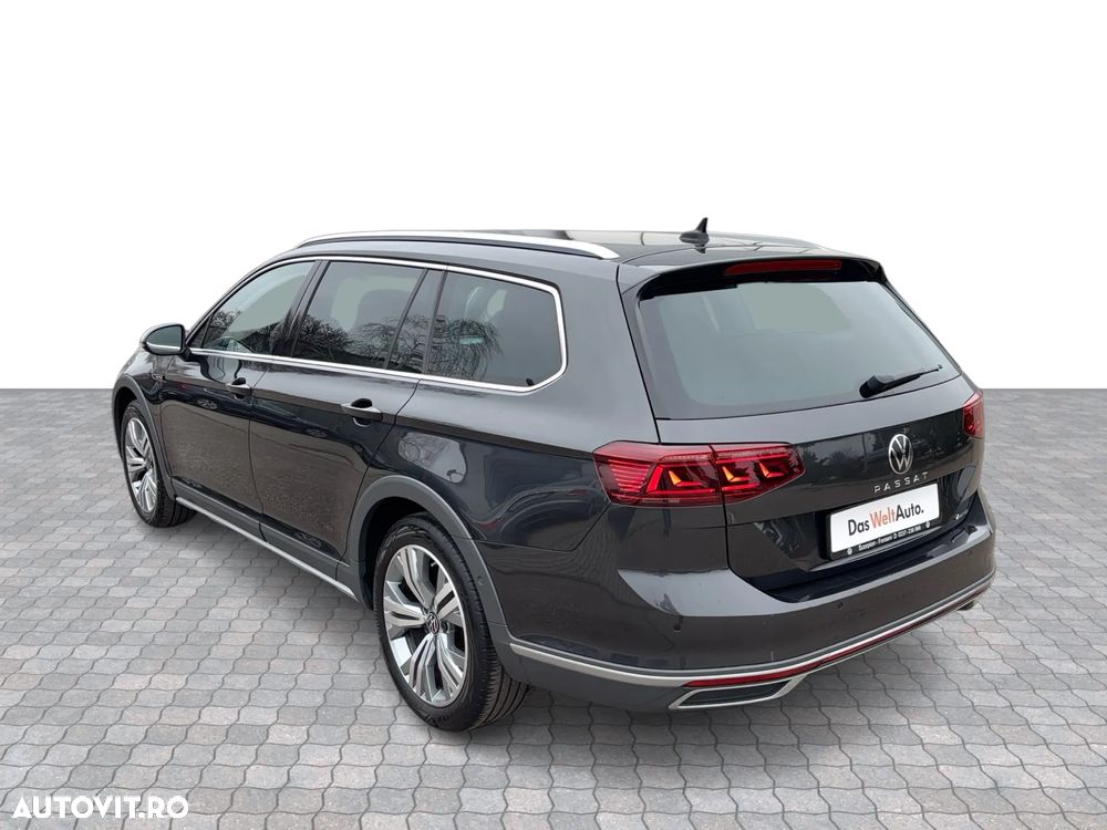 Volkswagen Passat Alltrack 2.0 TDI SCR DSG 4Motion - 3