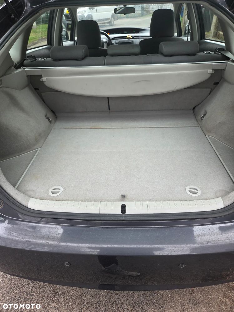 Toyota Prius 1.8 HSD Sol - 10