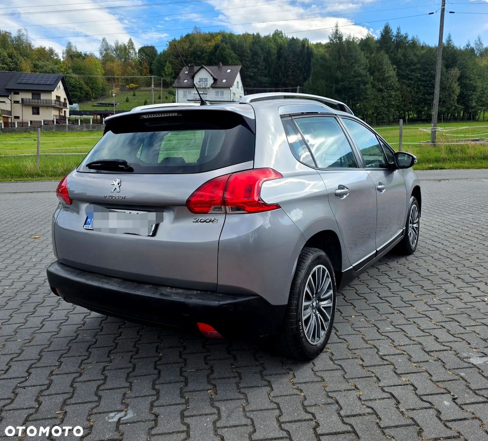 Peugeot 2008 - 18