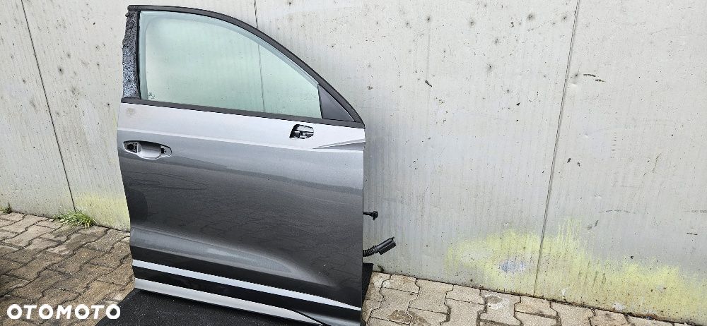 Audi Q3 83A Drzwi Prawy Przód Kolor LZ7S - 2
