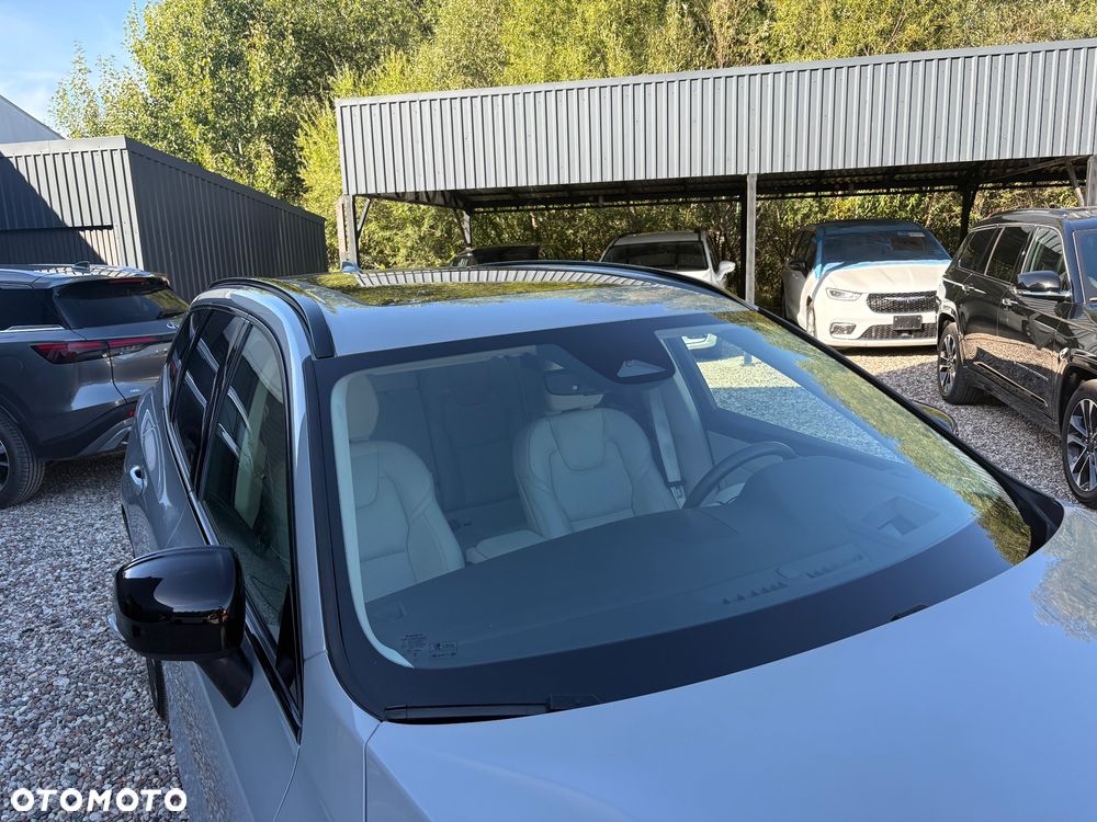 Volvo XC 60 B5 B AWD Ultra Bright - 9