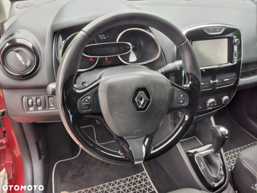 Renault Clio - 11